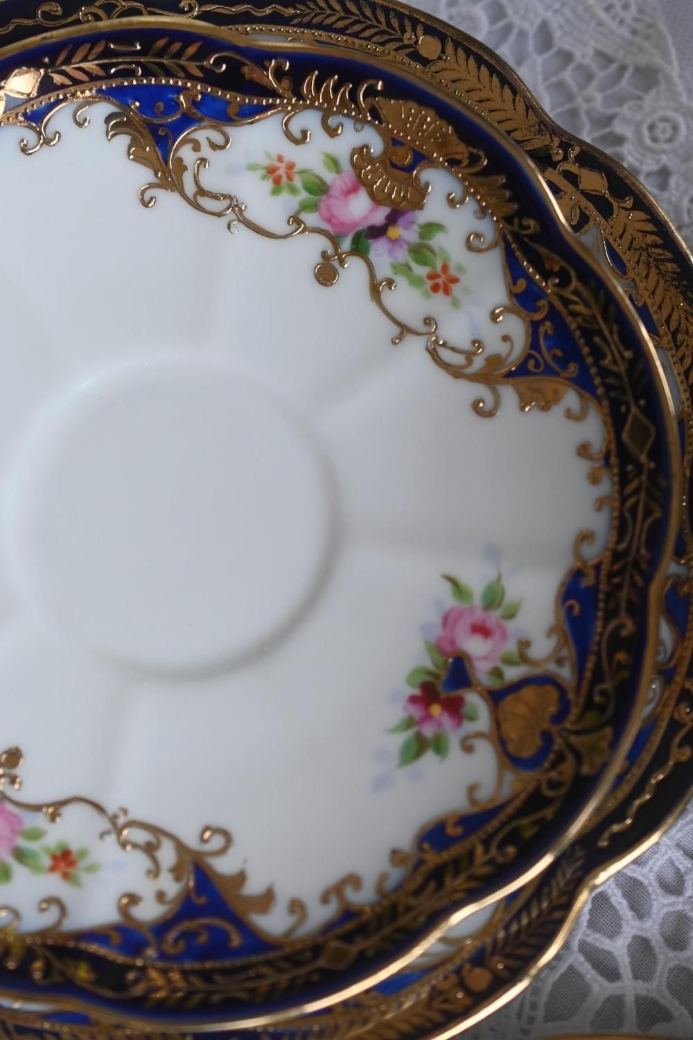 1920年代 オールドノリタケ 金彩ジュエルとコバルト 手描きの