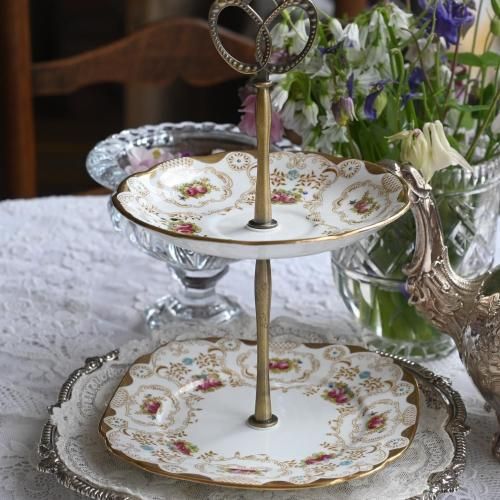 ロイヤルアルバート カウンテス 金彩と小さなバラ 2段アフタヌーン