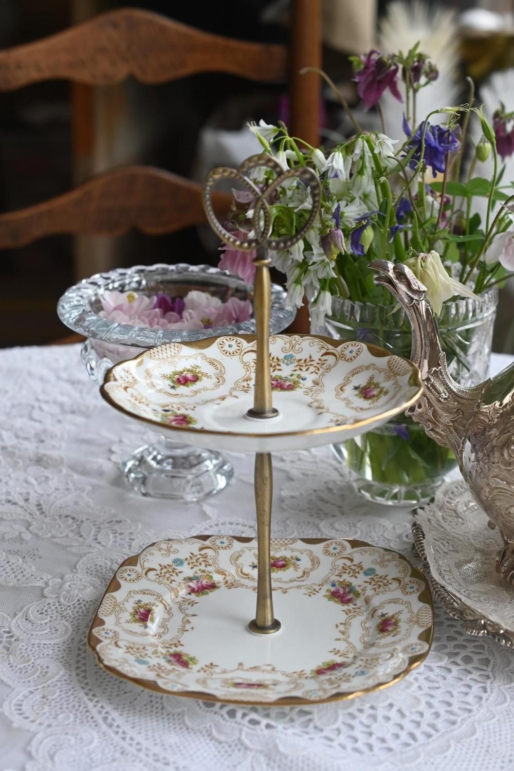 ロイヤルアルバート カウンテス 金彩と小さなバラ 2段アフタヌーン