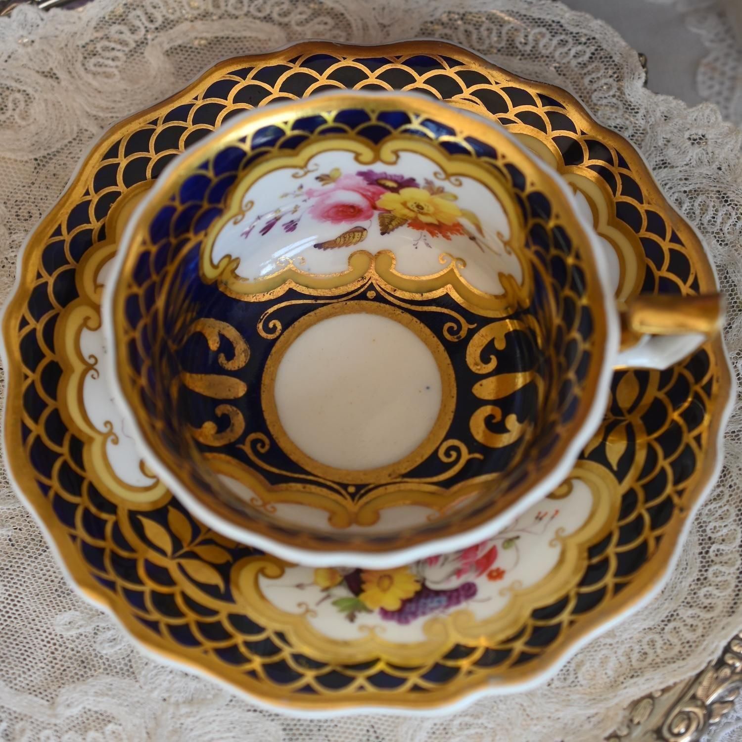 1820年代・リッジウェイ コバルトブルーと金彩が美しい