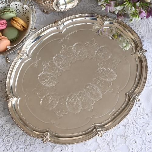 1870年代・シルバープレート製のサルヴァをイギリス