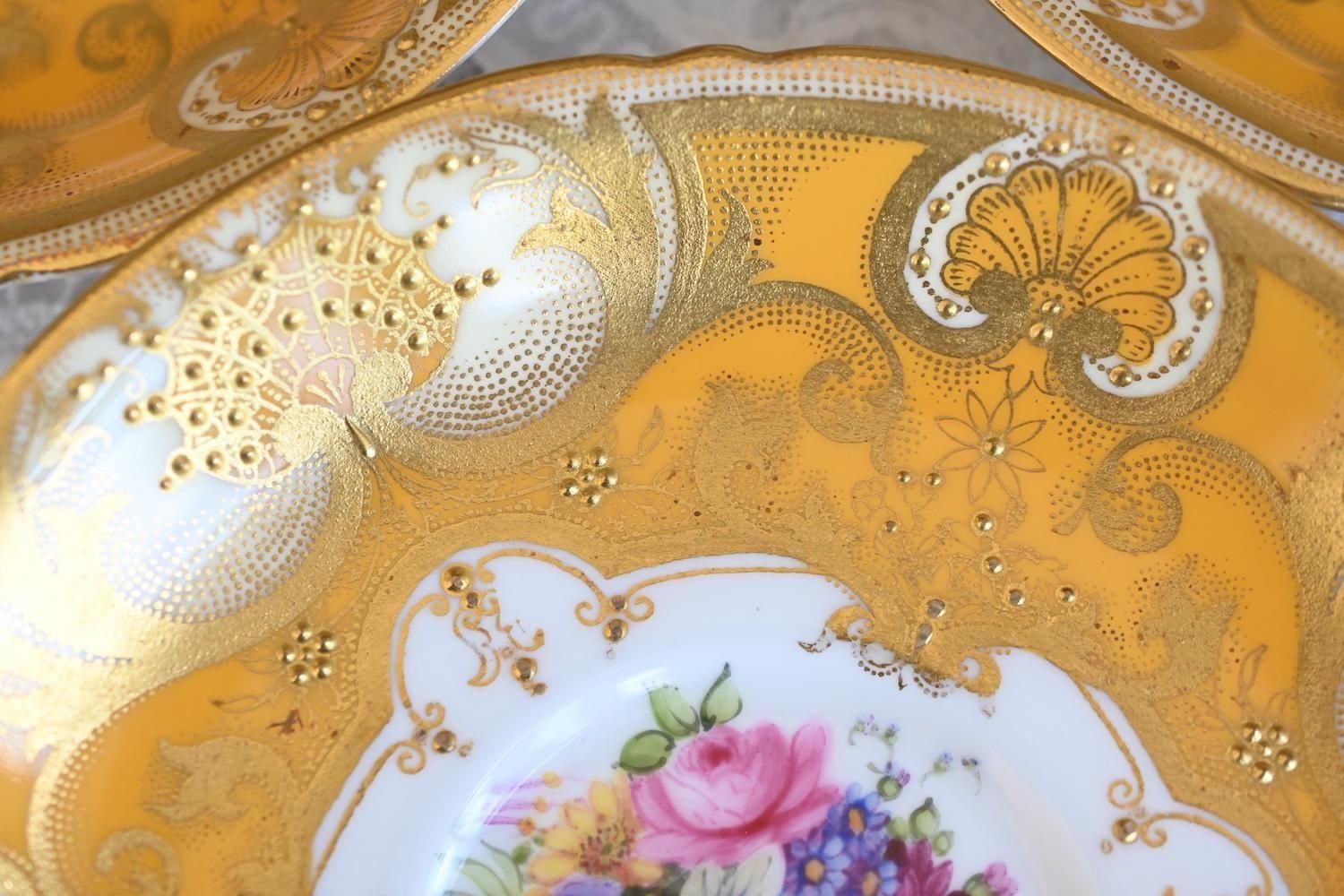 1929年 ロイヤルウースター 金彩のジュエルが豪華なソーサー