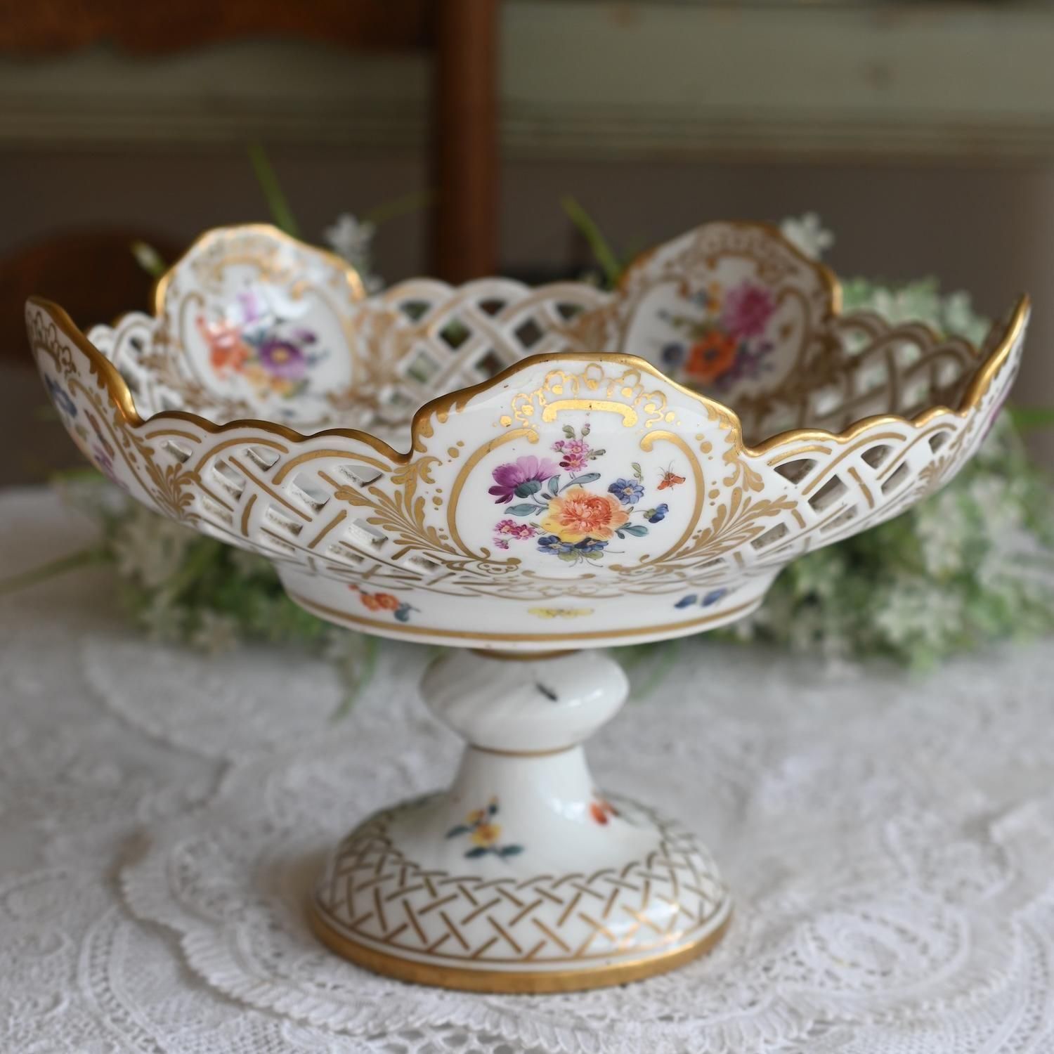 1800年代後半 ロイヤルコペンハーゲン 透かし細工 手描きの