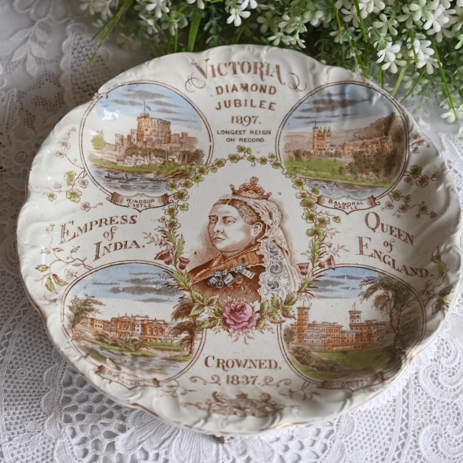 ヴィクトリア女王ダイヤモンド・ジュビリー記念プレートをイギリス