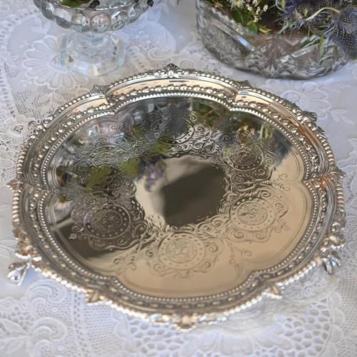 1901年 スターリングシルバー ビーデットの装飾が美しいバラと果物