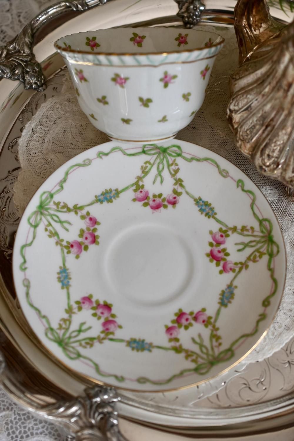 クラウンスタッフォードシャー　リボン　ソーサー クラウンスタッフォードシャー *アンティーク* グリーンリボン