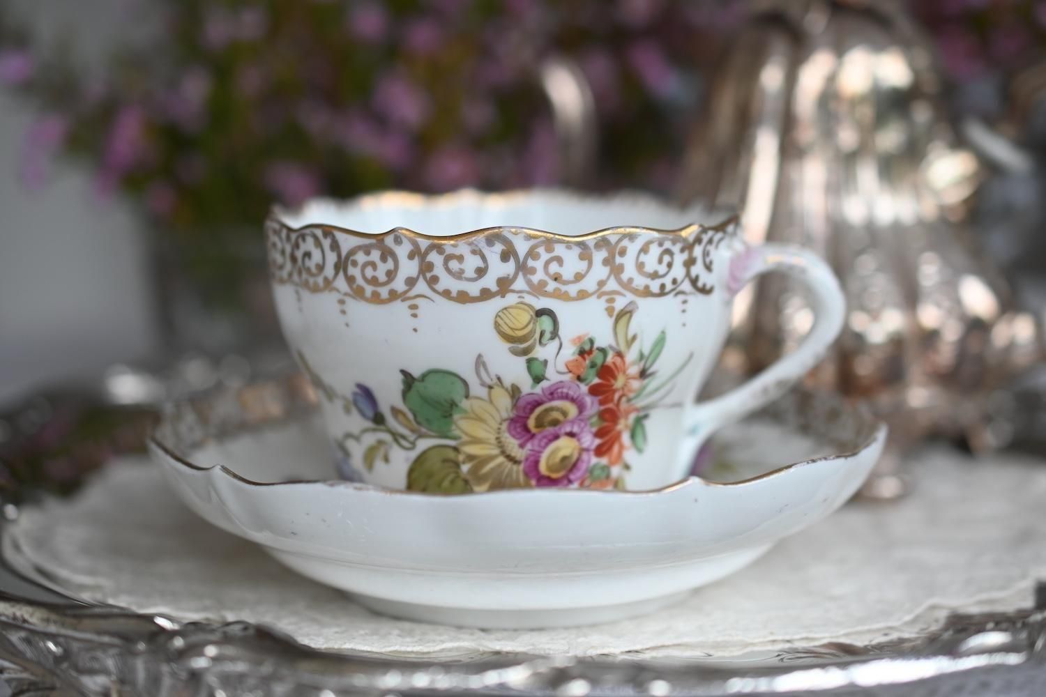 洋風食器ドレスデン？ Amazon.co.jp: フッチェンロイター ドレスデンホワイト(ローゼン