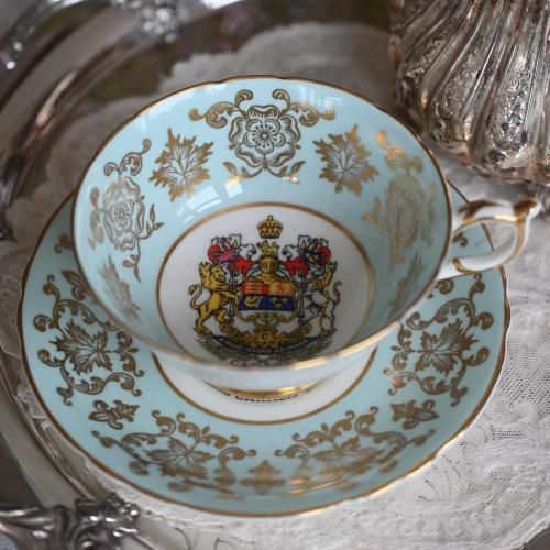 希少✳︎アンティークティカップとケーキ皿セット　パラゴン＆ロイヤルスタンダード 華やかなパラゴン製アンティークローズティーカップセット