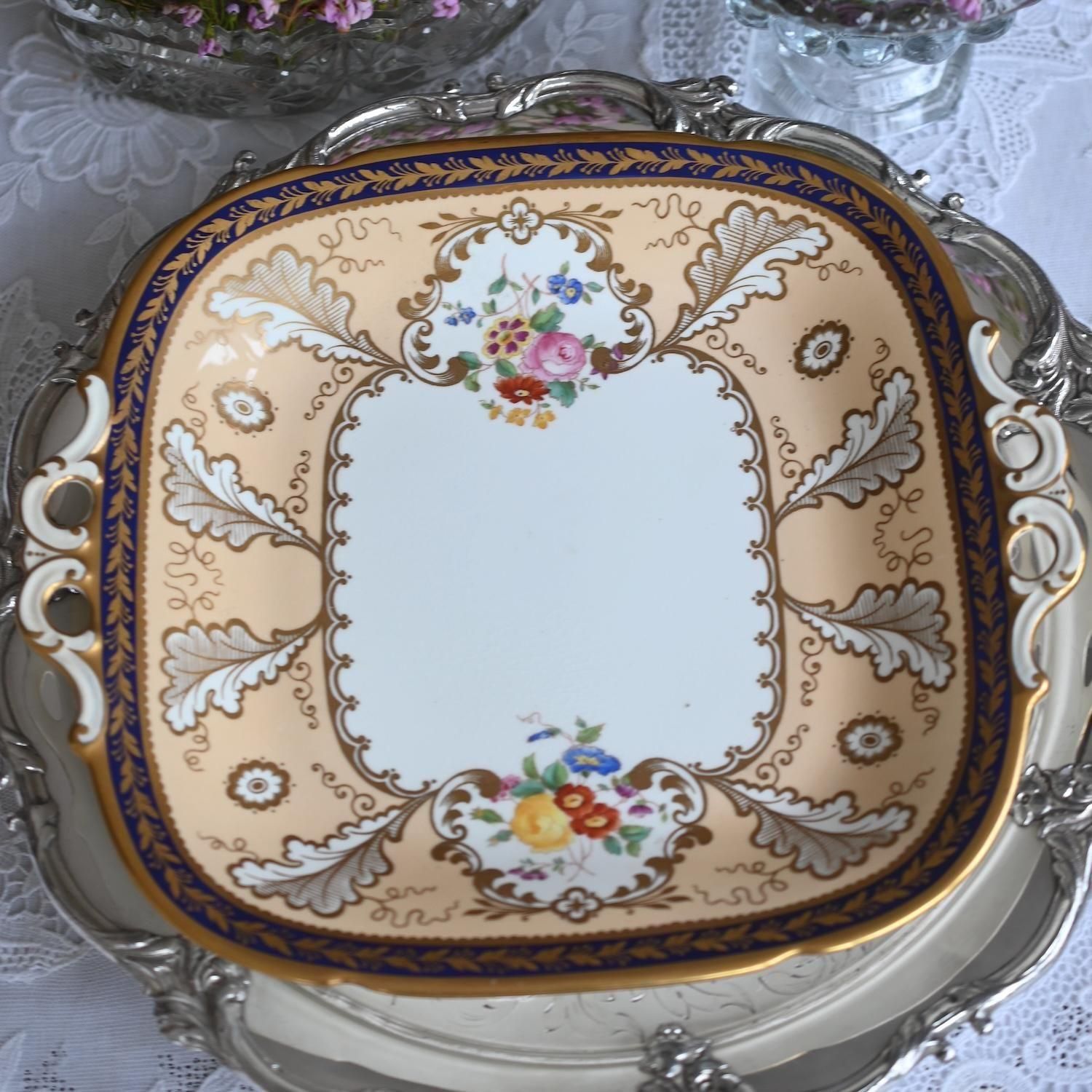 1910年代 コウルドン・アプリコット色と金彩が美しいサンドイッチ