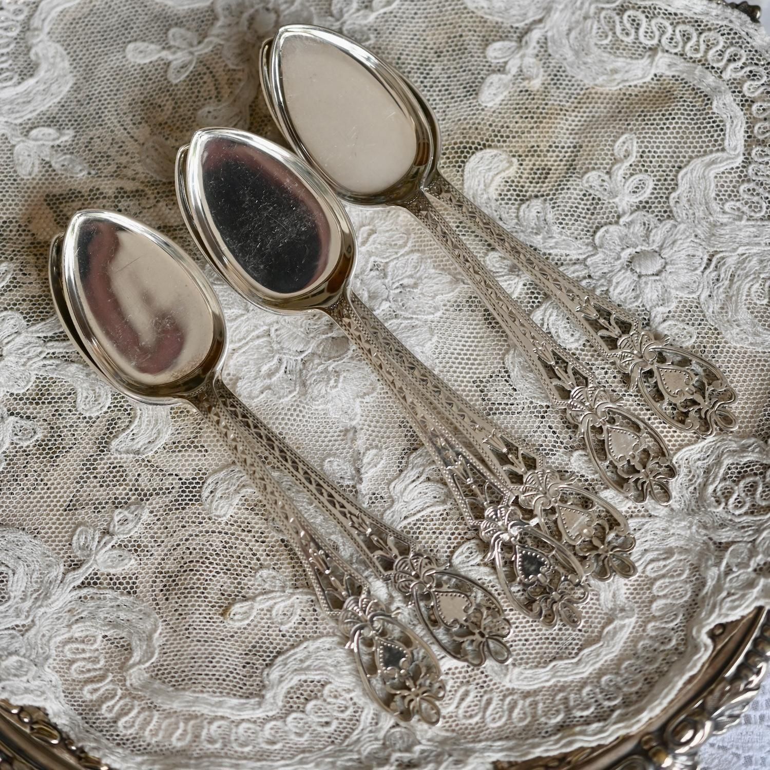 スターリングシルバー・マッピン＆ウェッブ・透かし細工のアイス