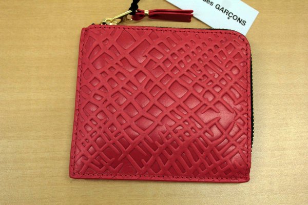 Wallet COMME des GARCONS EMBOSSED ROOTS L字型ZIP財布(Red) - Berlin On Line Shop