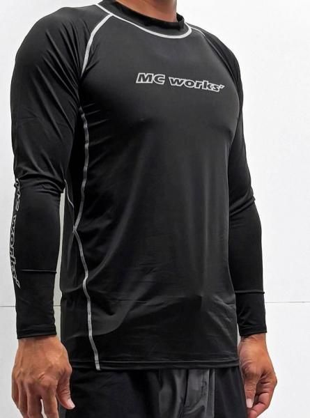 MC works'/2025 RASH GUARD LONG SLEEVE 【ラッシュガードロング