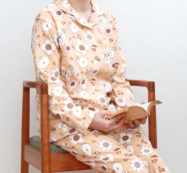 秋パジャマ Ladies［はな　ライトオレンジ］ - 雑貨オンラインショップShinzi Katoh Collection