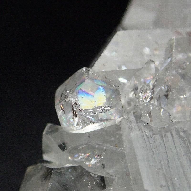 アポフィライト原石 | インド産の高品質レインボーアポフィライト