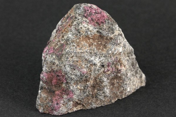 ルビー 結晶 母岩付き 155g