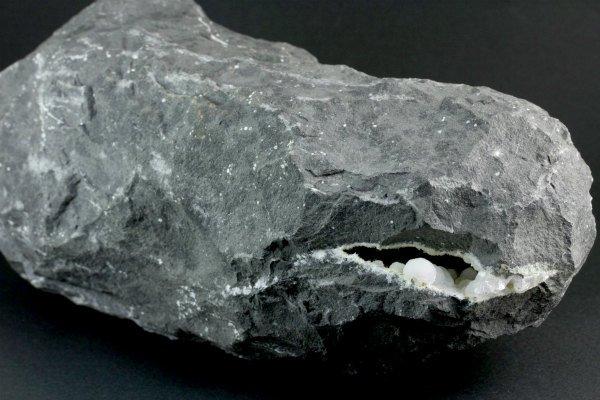 オケナイト 原石 3.8kg