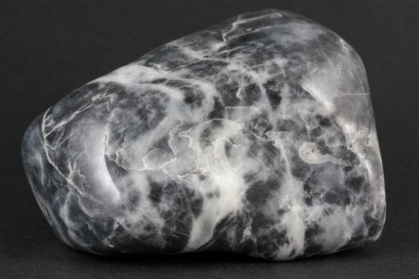 141）大きな糸魚川翡翠原石。白ヒスイ - その他