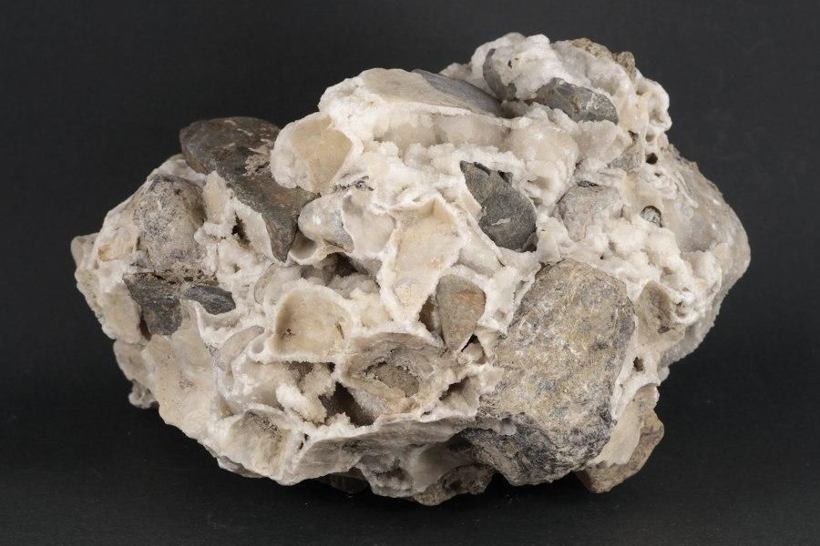 岐阜県揖斐川町産 さざれ石 1.9kg｜国産天然石 通販 キラリ石