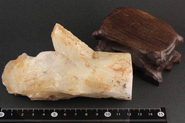 甲武信鉱山産水晶 446g｜国産天然石 原石 通販のキラリ石