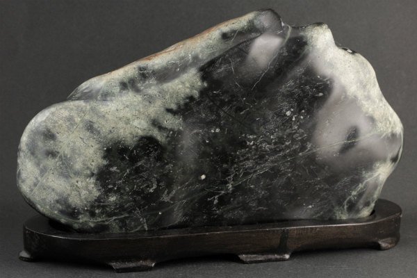 蛇紋石 (サーペンティン) 置石 2.8kg｜天然石 原石 通販キラリ石
