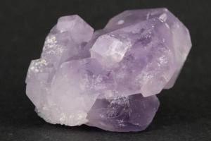 ラベンダーアメジスト 原石 66g｜天然石 原石 通販のキラリ石