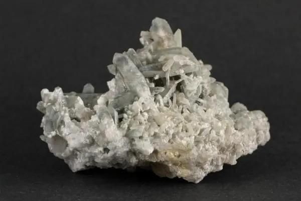 甲武信鉱山産緑水晶 クラスター 82g メイン画像
