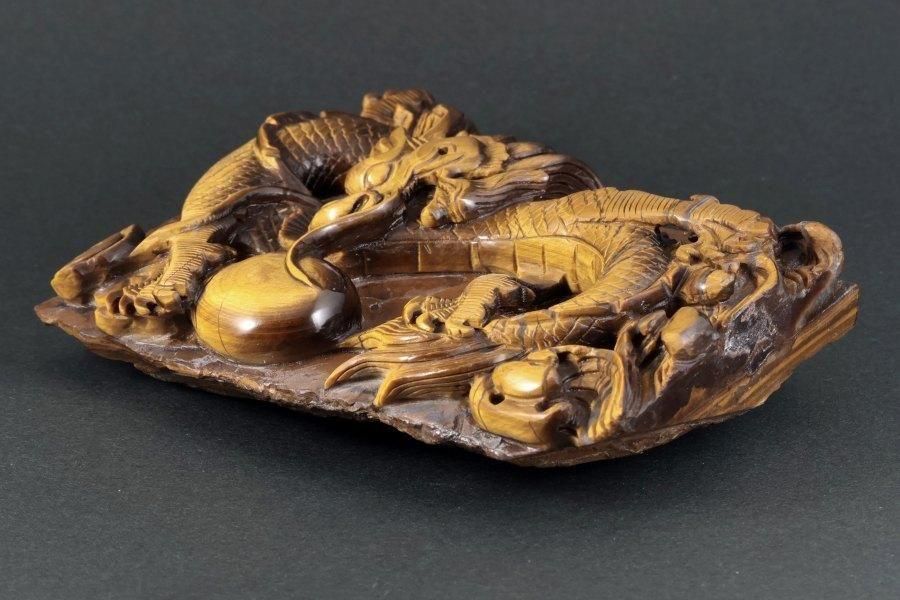 タイガーアイ　龍　彫り物　置物 タイガーアイ 龍 彫り物 置物