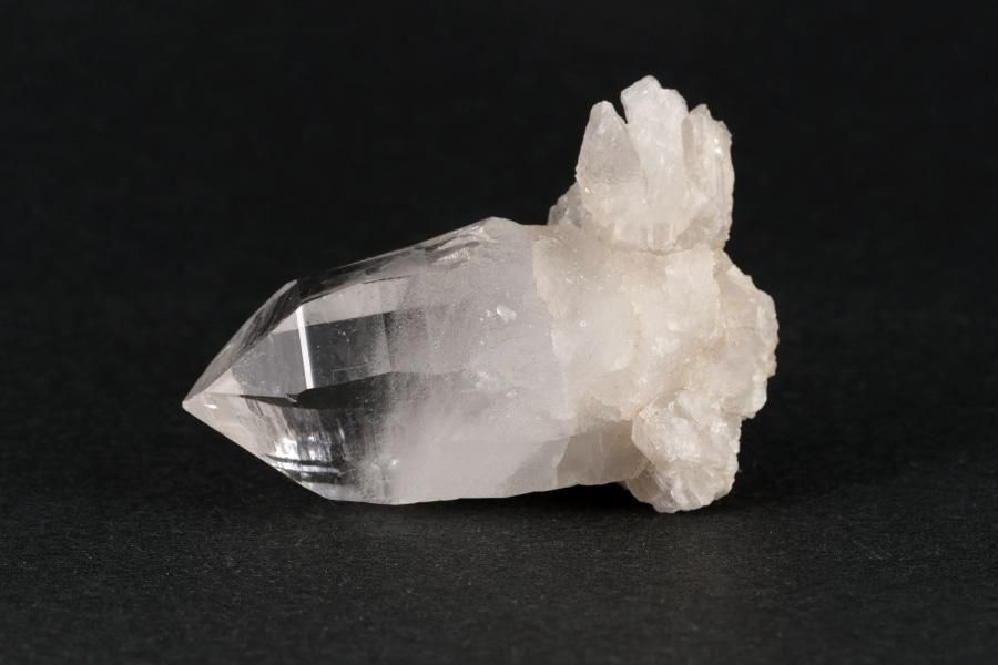 ガネーシュヒマール産ヒマラヤ水晶 結晶 28.5g｜天然石通販キラリ石