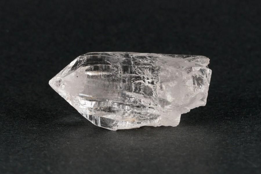 ガネーシュヒマール産ヒマラヤ水晶 結晶 19.4g｜天然石通販キラリ石