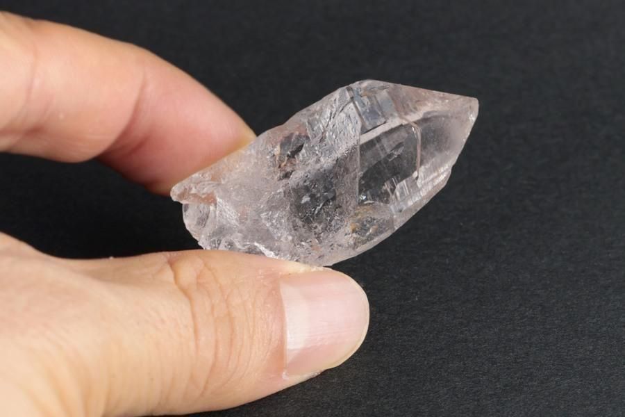 ガネーシュヒマール産ヒマラヤ水晶 結晶 19.4g｜天然石通販キラリ石