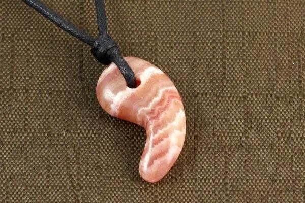 天然石 勾玉ペンダント インカローズ メイン画像