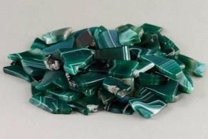 ★特選一連★激安☆希望の石【濃い青緑色♢ロシア産アマゾナイトさざれ連】♡ セレナイト｜Arancia Stone アランシアストーン公式通販