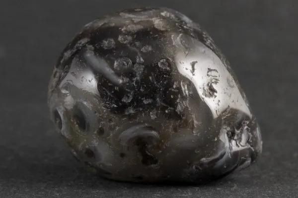 水入り瑪瑙 原石 磨き 63.6g メイン画像