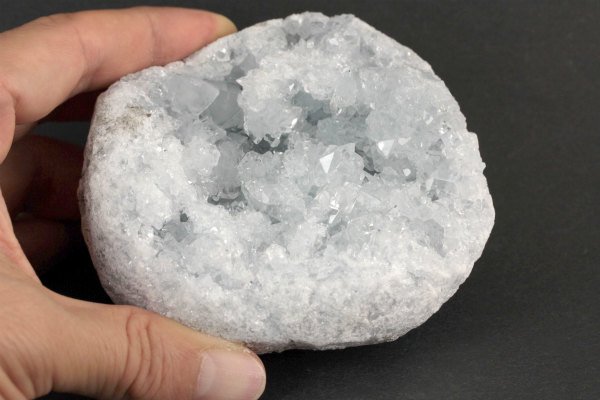 セレスタイト クラスター 584g｜天然石 原石 通販のキラリ石