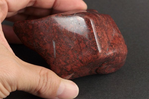 佐渡の赤玉石 原石 磨き 193g｜天然石 原石 通販のキラリ石