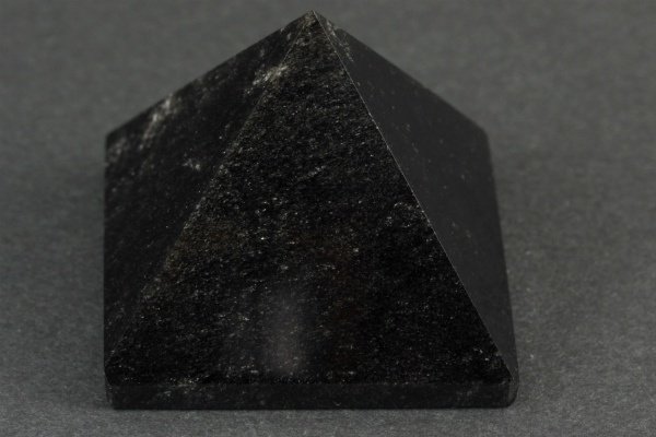 ピラミッド型 黒曜石 59.2g
