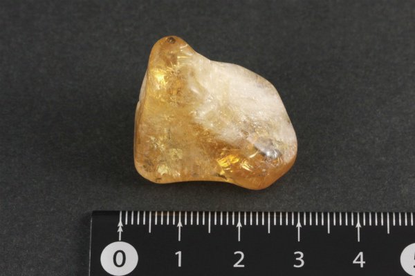 シトリン（黄水晶）原石タンブル　２個セット２７ｇst-02