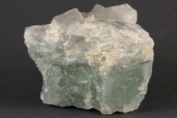 フローライト 原石 621g メイン画像