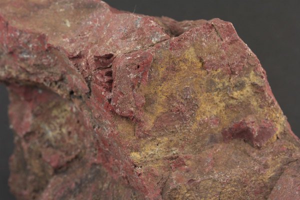 佐渡の赤玉石 原石 3.8kg