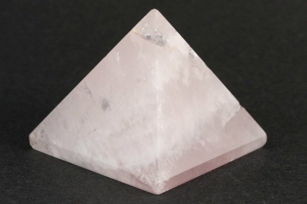 ピラミッド型天然紅水晶 62g｜天然石 原石 通販のキラリ石