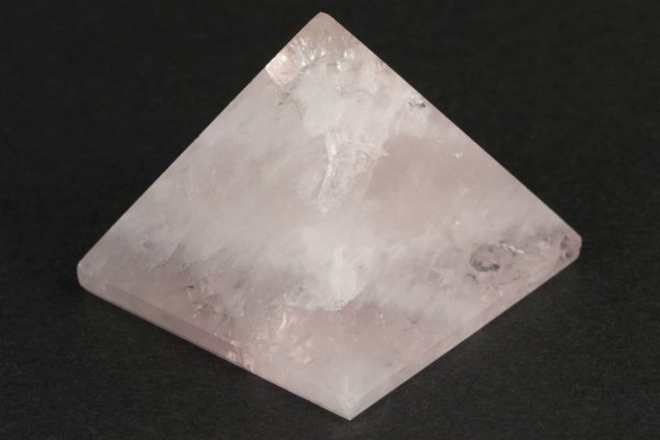 ピラミッド型 天然紅水晶 26g