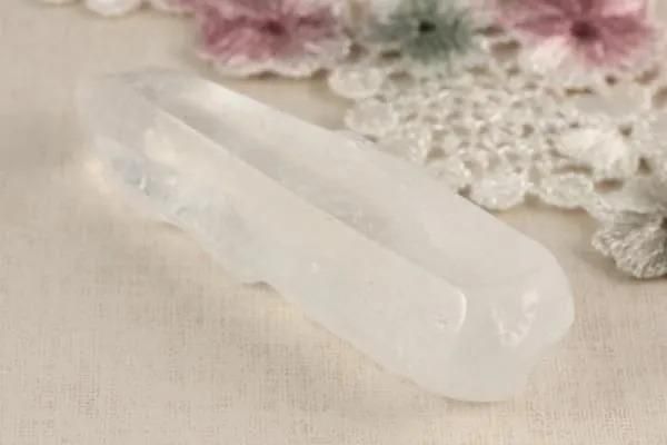 天然石マッサージ棒 水晶 6.5cm メイン画像