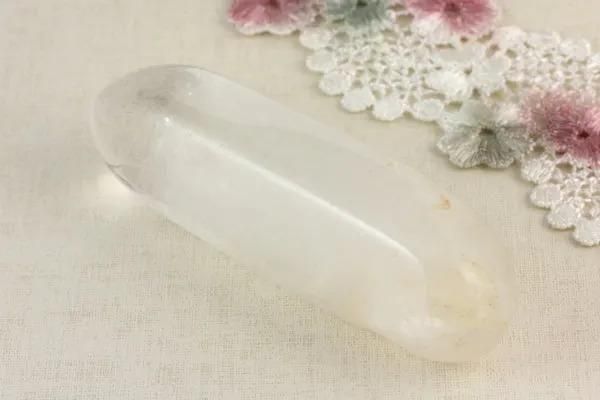 天然石マッサージ棒 水晶 8.7cm メイン画像