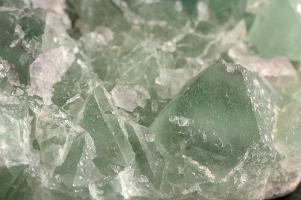 フローライト(蛍石) 原石 1.0kg｜天然石 原石 通販のキラリ石
