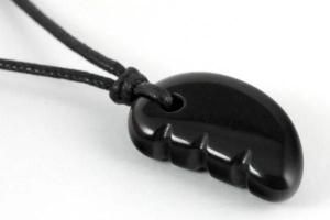 天然石ペンダント 和田峠産黒曜石 獣形勾玉の商品画像