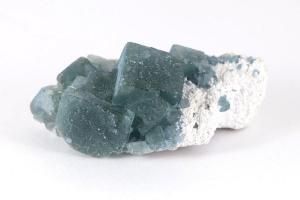 モランディーブルーフローライト 原石 50g<img class='new_mark_img2' src='https://img.shop-pro.jp/img/new/icons15.gif' style='border:none;display:inline;margin:0px;padding:0px;width:auto;' />の商品画像