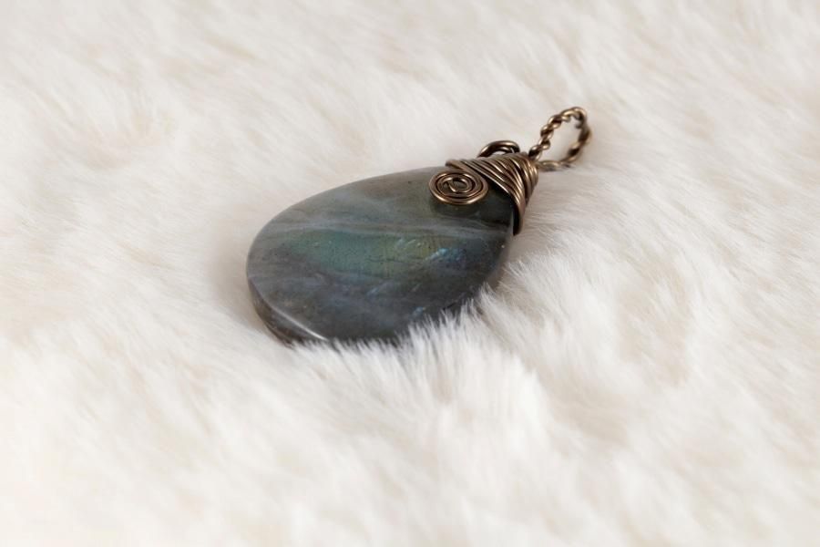 ワイヤーペンダントトップ 〜ラブラドライト〜 - その他7枚目