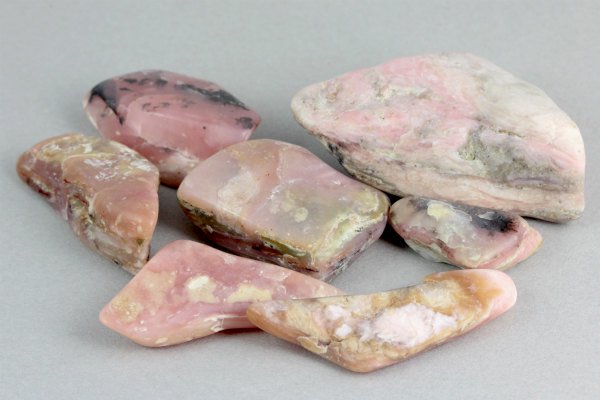 ピンクオパール 磨き石 詰め合わせ 100g｜天然石 原石 通販のキラリ石
