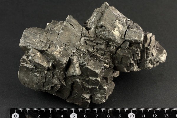 インテリア小物 パイライト 黄鉄鉱 原石 2.8KG 15×12.5×10CM | www