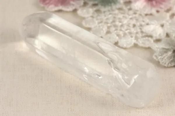 天然石マッサージ棒 水晶 6.1cm メイン画像